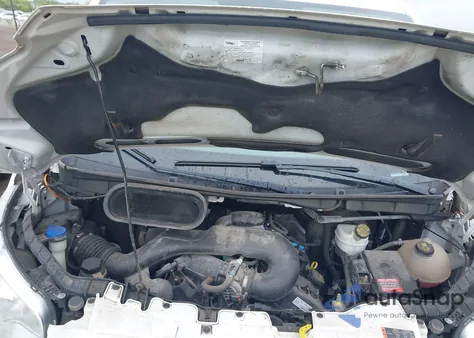 2015 Ford Transit-250 z USA, uszkodzony, nr VIN 1FTNR1ZM5FKB03418